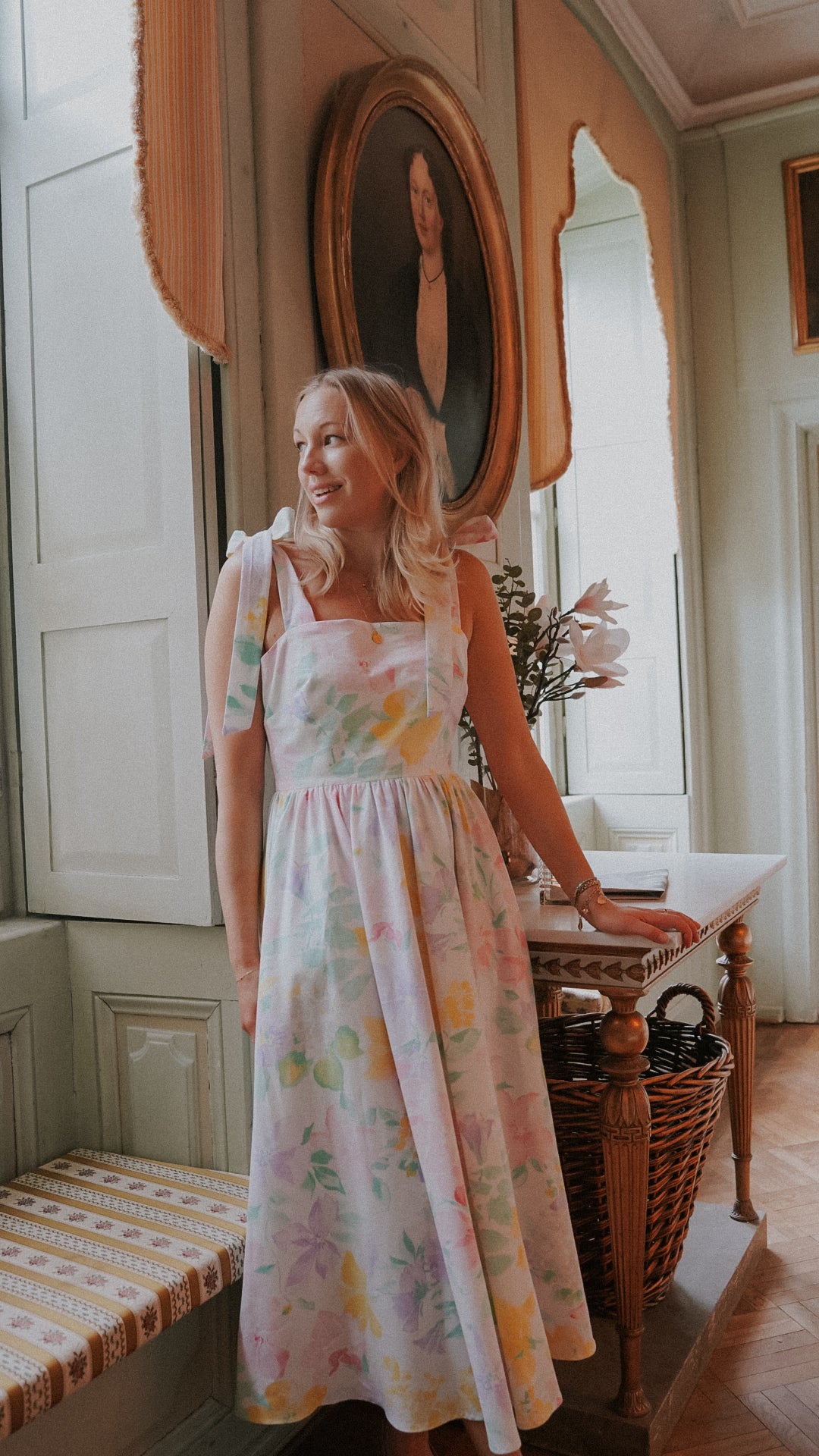 Astrid midi-dress