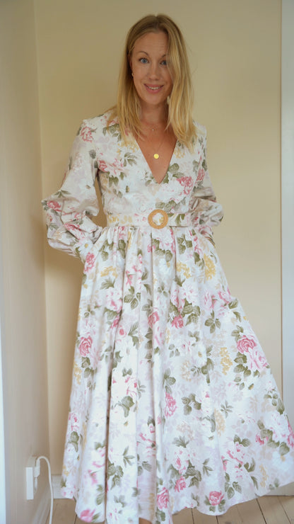 Long sleeve midi-dress