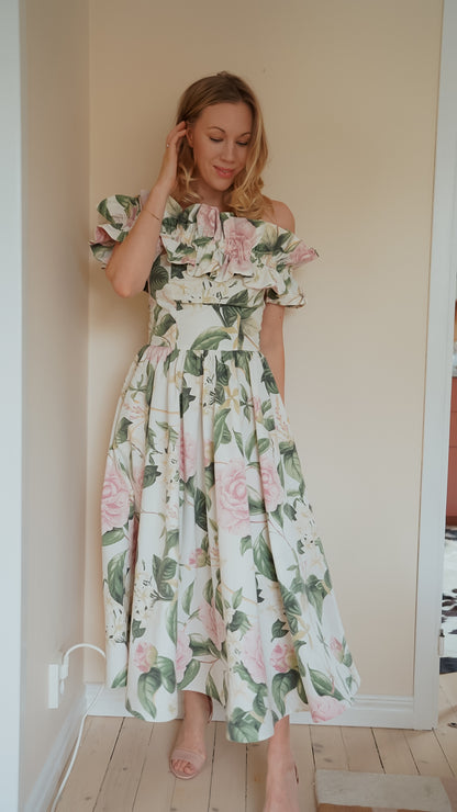 Off-shoulder dress