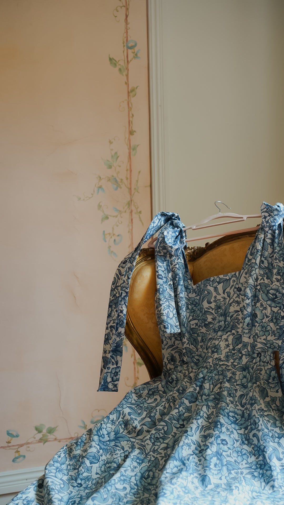 Astrid midi-dress