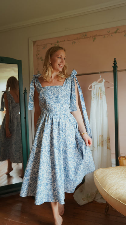 Astrid midi-dress